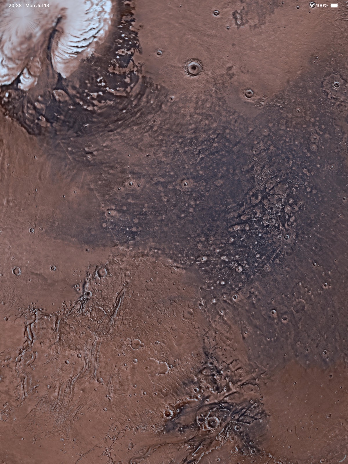 火星図鑑のiPad表示。火星の地表を広く表示している画面。